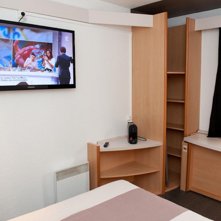 Egg Hotel Gonesse 고네스 외부 사진