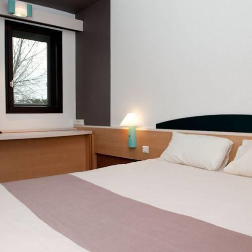 Egg Hotel Gonesse 고네스 외부 사진