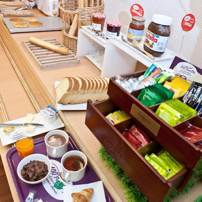 Egg Hotel Gonesse 고네스 외부 사진